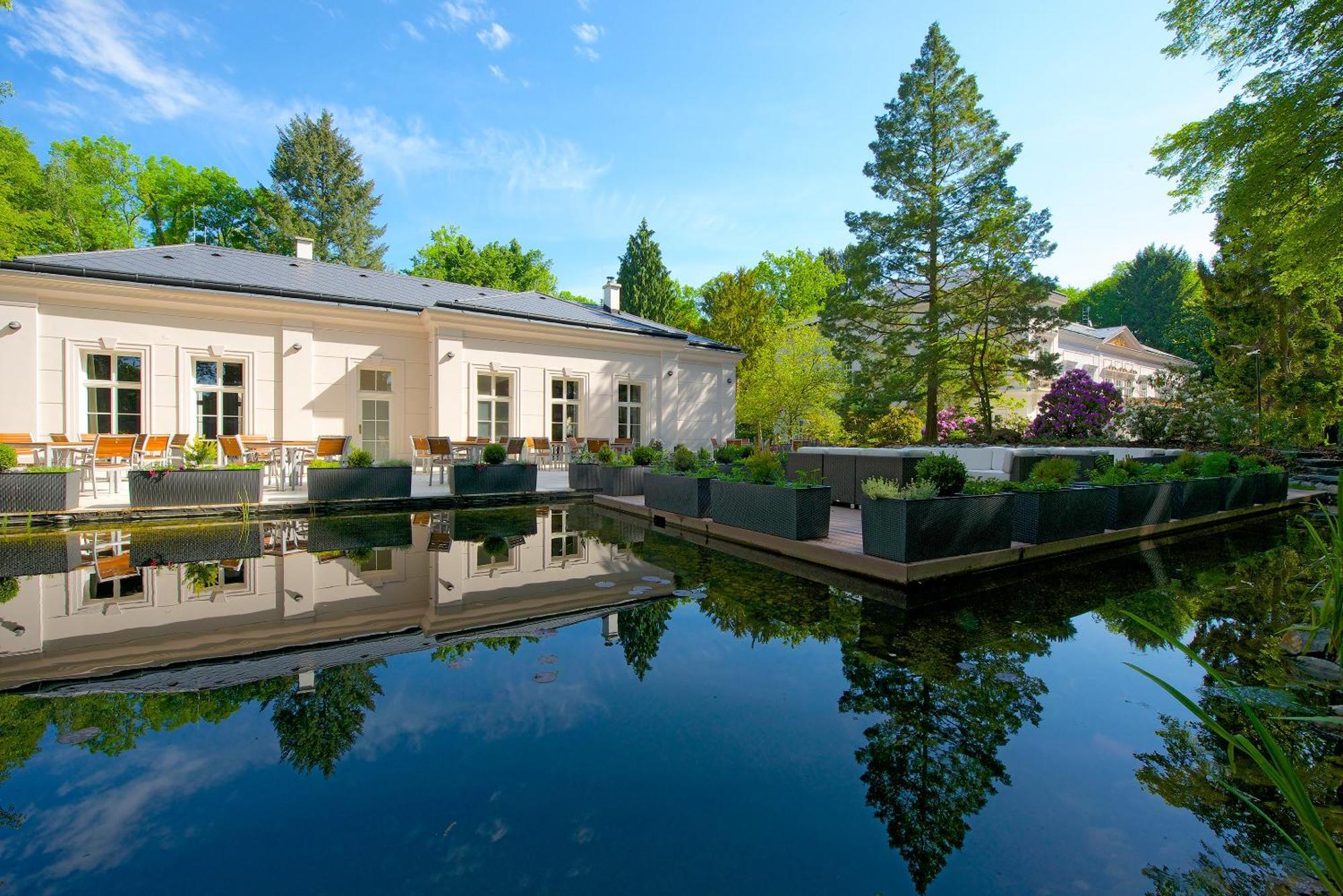 Zamek Ratmerice - Hotel & Resort Dış mekan fotoğraf