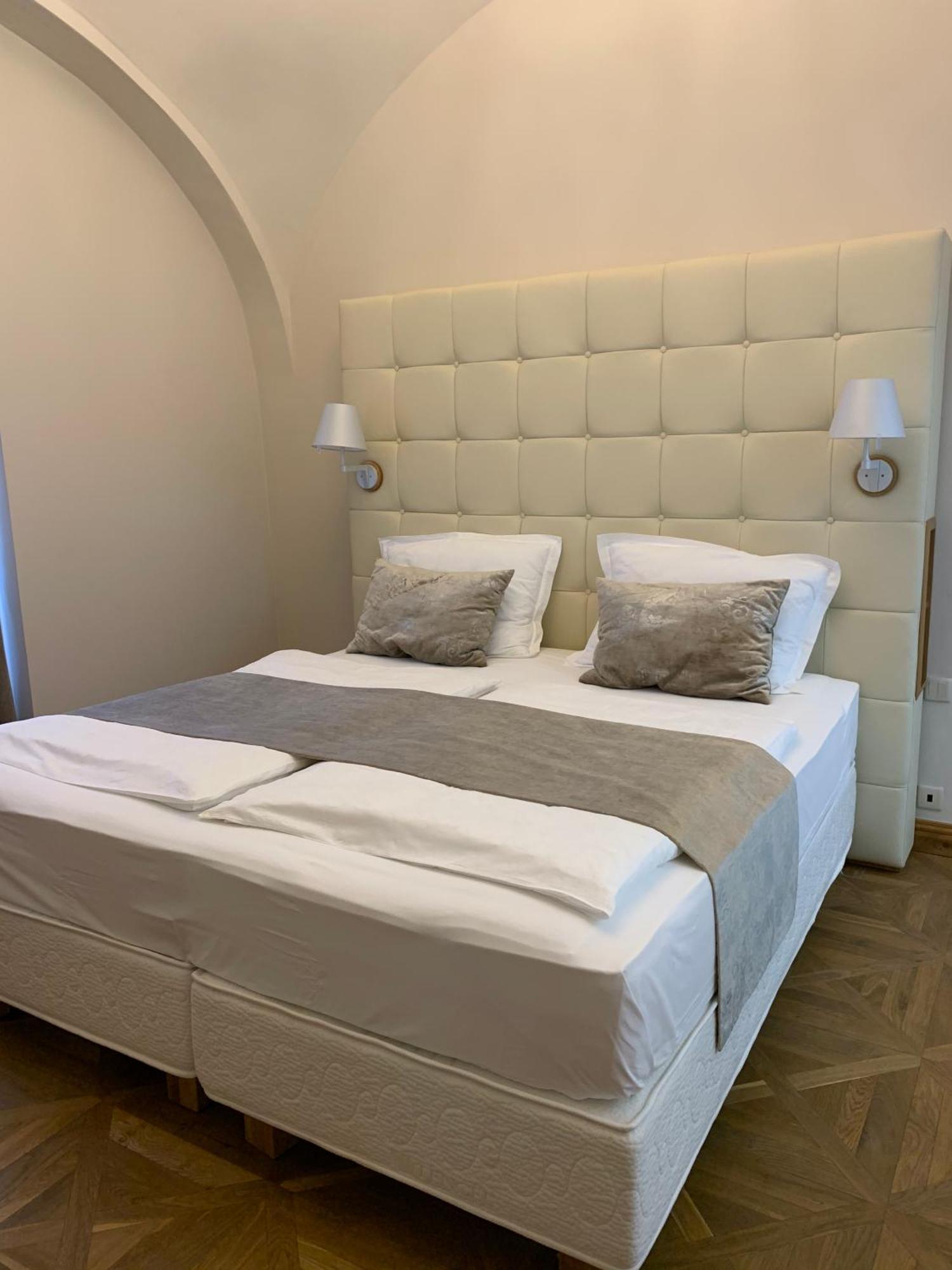 Zamek Ratmerice - Hotel & Resort Dış mekan fotoğraf