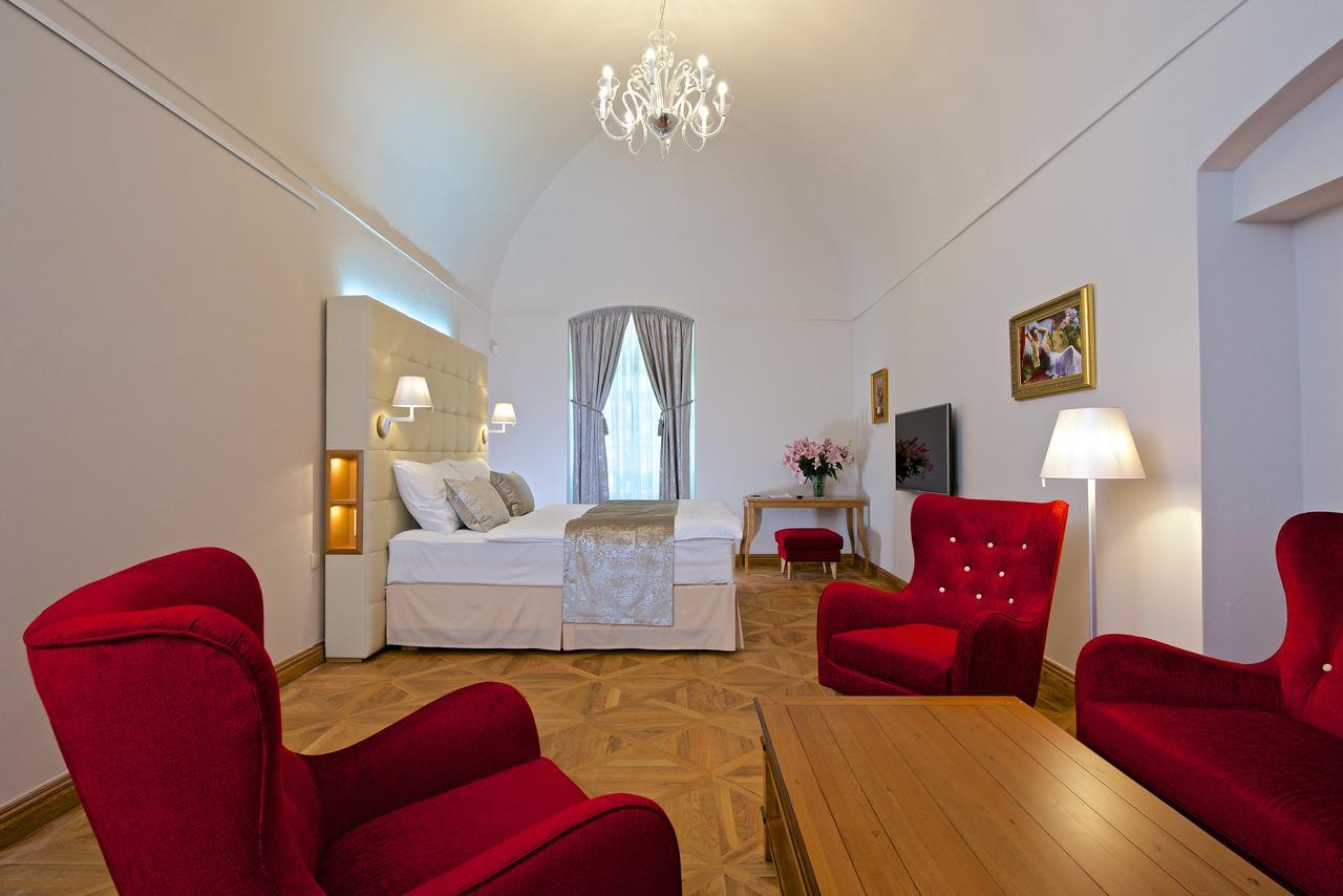 Zamek Ratmerice - Hotel & Resort Dış mekan fotoğraf
