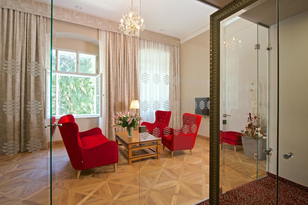 Zamek Ratmerice - Hotel & Resort Dış mekan fotoğraf