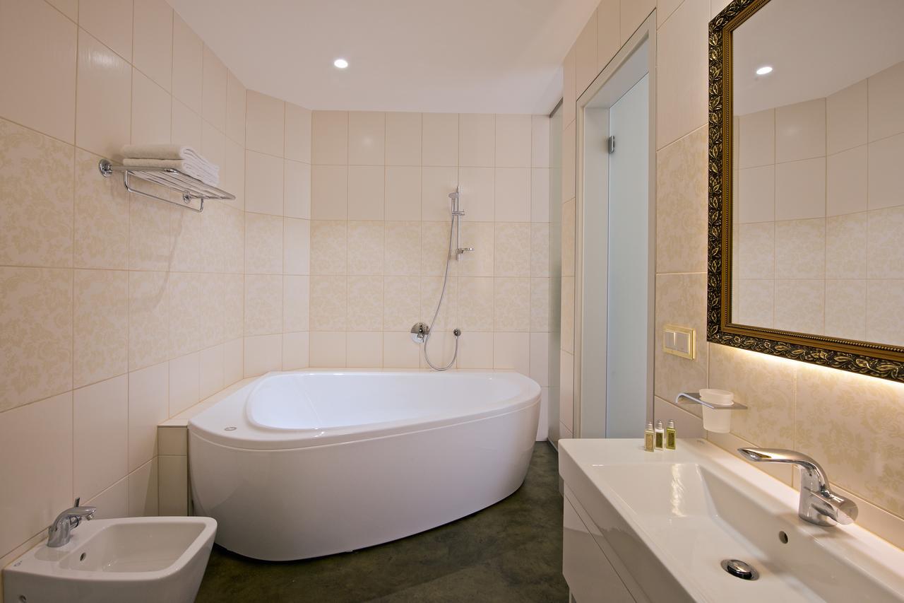 Zamek Ratmerice - Hotel & Resort Dış mekan fotoğraf