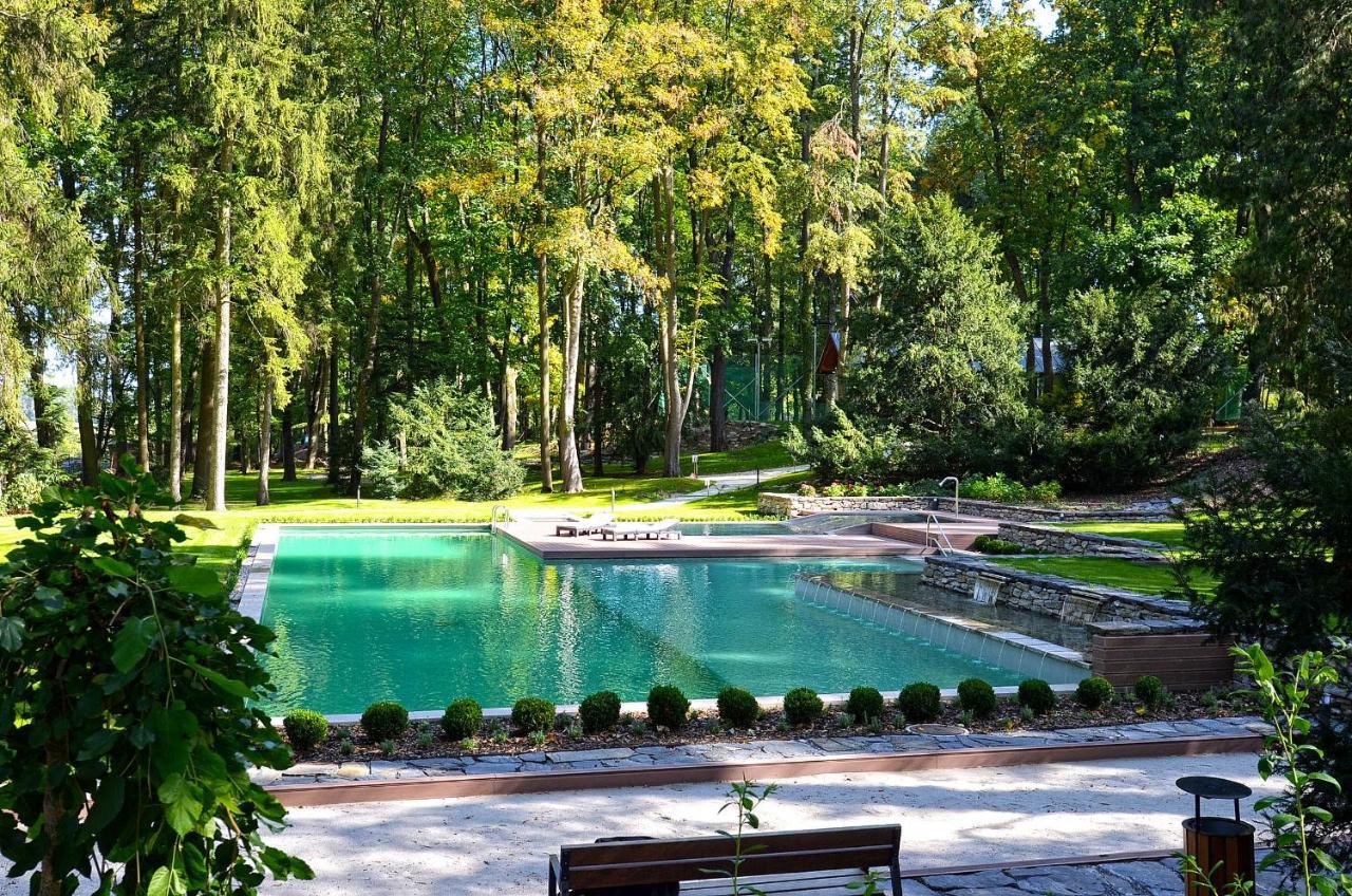 Zamek Ratmerice - Hotel & Resort Dış mekan fotoğraf